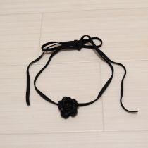 黒薔薇モチーフチョーカー