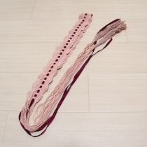 ピンクサテンリボン使いニットベルト
