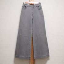 グレーカメリア刺繍ワイドデニムパンツ
