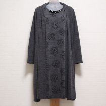 グレーカメリアモチーフ付きカットソーワンピース【4(11号)】