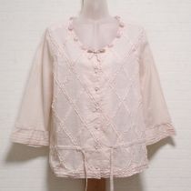 ピンクモチーフ付きピコフリルローンブラウス【4(11号)】