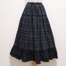 黒×緑チェックローンスカート