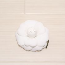 カメリアコサージュ