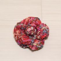ピンク系リントンツイードカメリアコサージュ