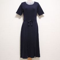 紺リボン付きニットワンピース