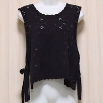 紺模様編みニットベスト