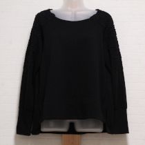 黒フラワーレース使いカットソー