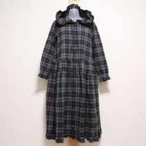 黒系フード付きネルチェックワンピース