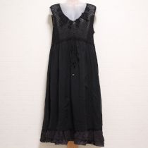 黒モチーフ付きレイヤー風コンビワンピース
