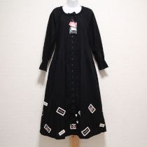 黒ネームワッペンリボン使いワンピース