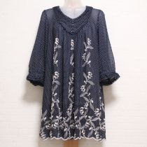紺鈴蘭刺繍ドットチュニックブラウス【9号】