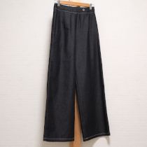 黒カメリアワンポイントデニムワイドパンツ