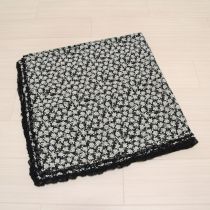 黒レース使い勿忘草ストール
