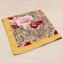 からし系ペイズリーと薔薇ストール