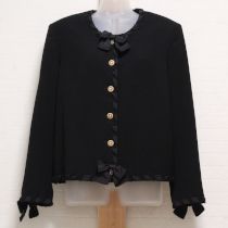 黒グログラントリミングジャケット