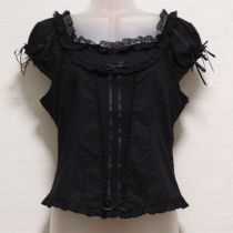 黒刺繍入りサテンリボンブラウス【M】