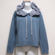 ブルーロゴ刺繍ローンフードセーター