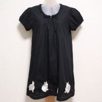 黒ホワイトラビット刺繍チュニックブラウス