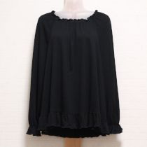 黒ピコット使いカットソー