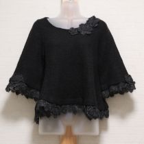 黒花モチーフ付きセーター【9号】