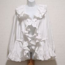 白ピンタック×挟みレースフリルロングオーバーブラウス