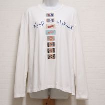 オフ白ワッペン長Tシャツ