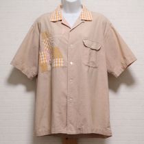ベージュパッチワークロゴシャツ【M】