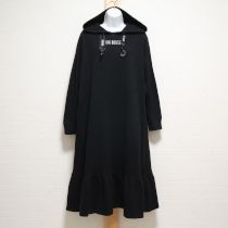 黒フード付きスウェットワンピース