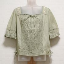 薄荷花刺繍ピコフリルブラウス【M】