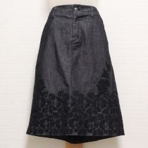 黒ケミカルレース×花刺繍デニムスカート【4(11号)】