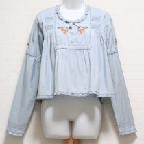 ブルーグレーチェリー刺繍ブラウス
