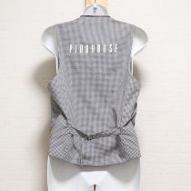 黒ロゴ入りベスト