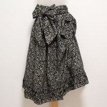 黒葉と小菊パッチワークスカートサッシュ付き