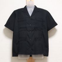 黒倒しタックブラウス