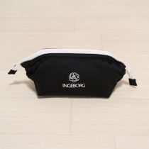 黒カメリアロゴ入りワイヤーポーチ