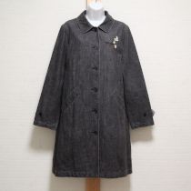 黒カモミール刺繍デニムコート