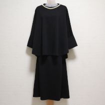 黒パール付きカットソートップス&スカート