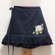 紺ホワイトローズ刺繍タブリエ