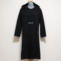 黒ロゴ入りフード付きカットソーワンピース