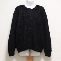 ペイトンプレイス◇黒花モチーフ付きカーディガン