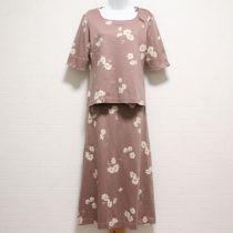 ピンク系花柄カットソー上下セット【L】