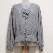 黒ギンガムペプラムブラウス