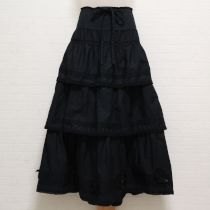 黒ハートモチーフ段々スカート