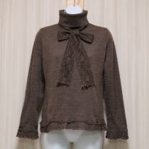 茶系モチーフタートルセーターネックリボン付き【M】