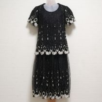 黒フラワー刺繍チュールブラウス&スカート【9号】
