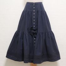 紺リボン付きパールボタンスカート