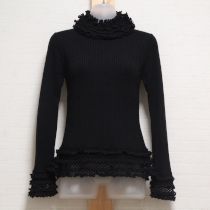 黒飾り編み使いハイネックセーター【9号】