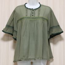 オリーブスモック刺繍ブラウス