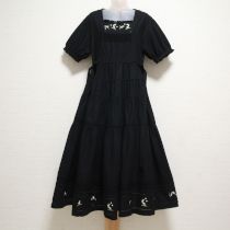 黒鈴蘭刺繍ワンピース
