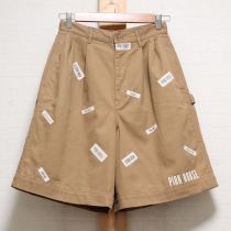 ベージュネーム使いショートパンツ【L】